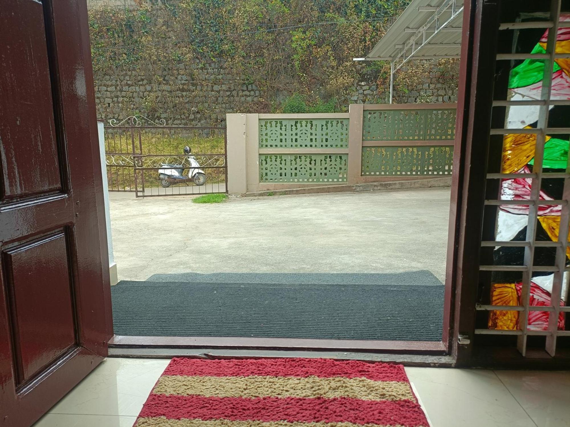 Queens Cottage - Individual Cottage อูตี ภายนอก รูปภาพ